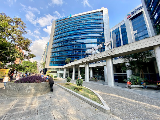 Centro Empresarial Galipán